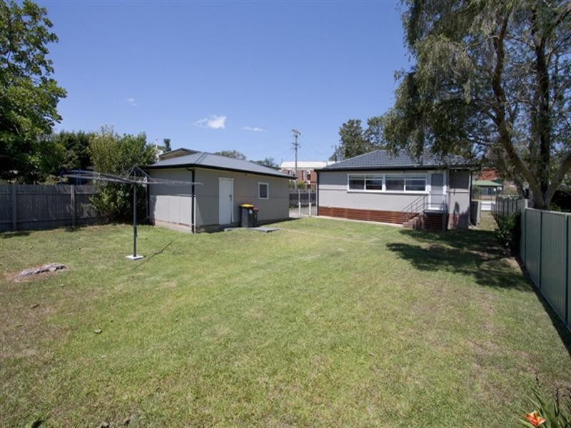 95 Moss Street, Nowra NSW 2541