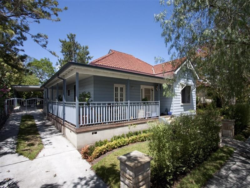 10 Junction Street, Nowra NSW 2541