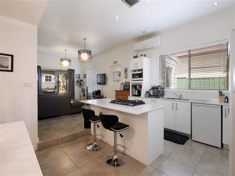 10 Junction Street, Nowra NSW 2541