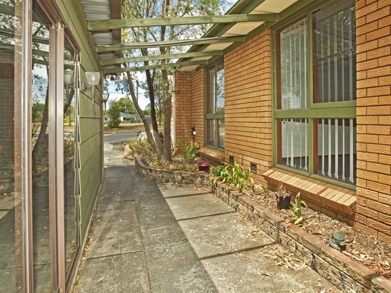 15 McMahons Road, North Nowra NSW 2541