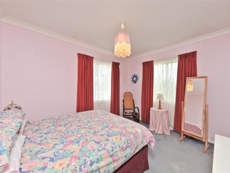 3 Farrelly Place, Bomaderry NSW 2541