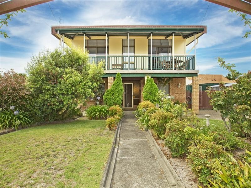 4 Greenway Road, Callala Beach NSW 2540