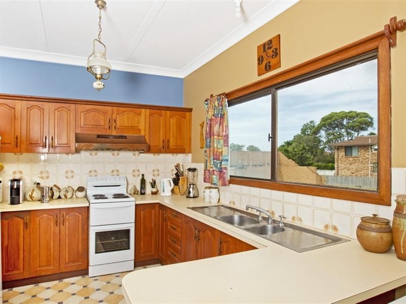 4 Greenway Road, Callala Beach NSW 2540