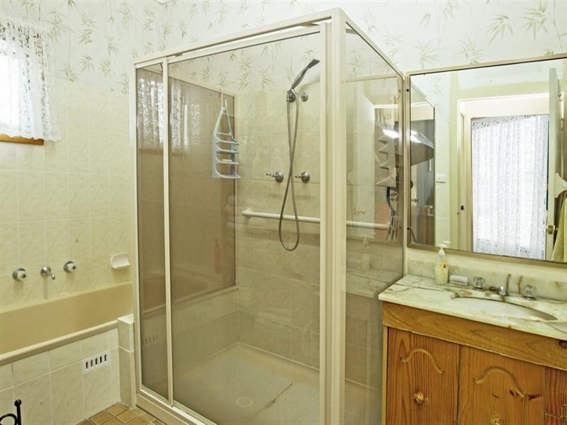 4 Greenway Road, Callala Beach NSW 2540