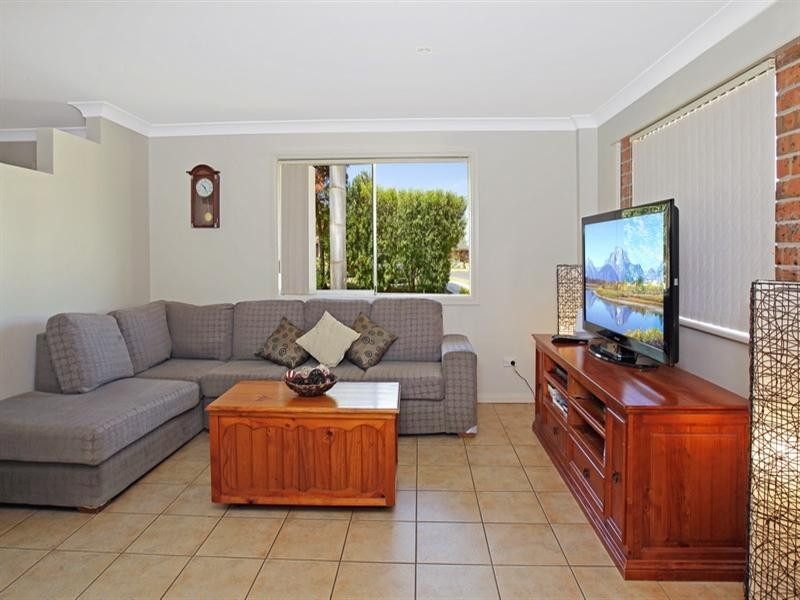 17 Leumeah Street, Sanctuary Point NSW 2540