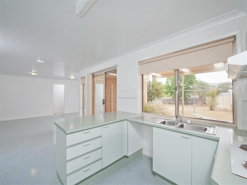 37 Pitt Street, North Nowra NSW 2541