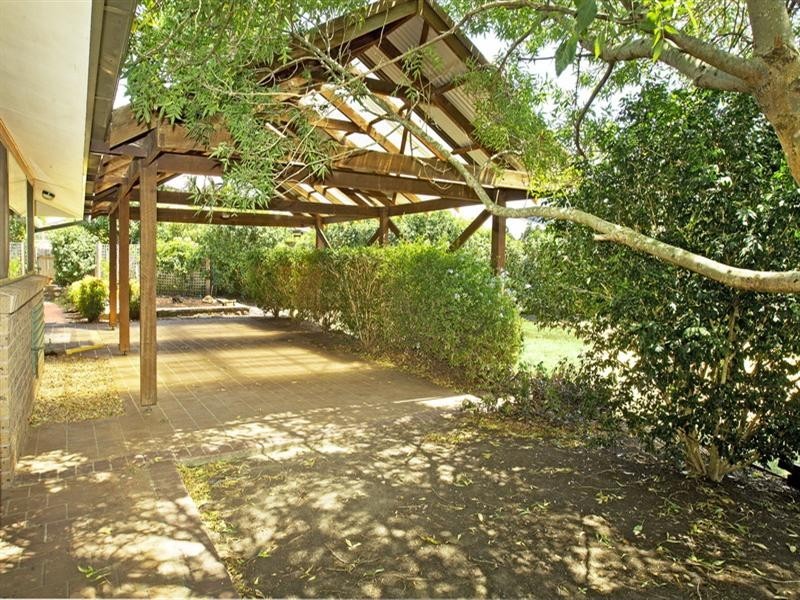 5 Mayfair Court, Bomaderry NSW 2541