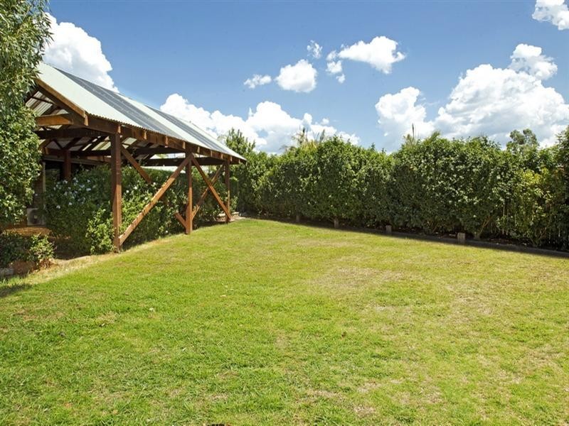 5 Mayfair Court, Bomaderry NSW 2541