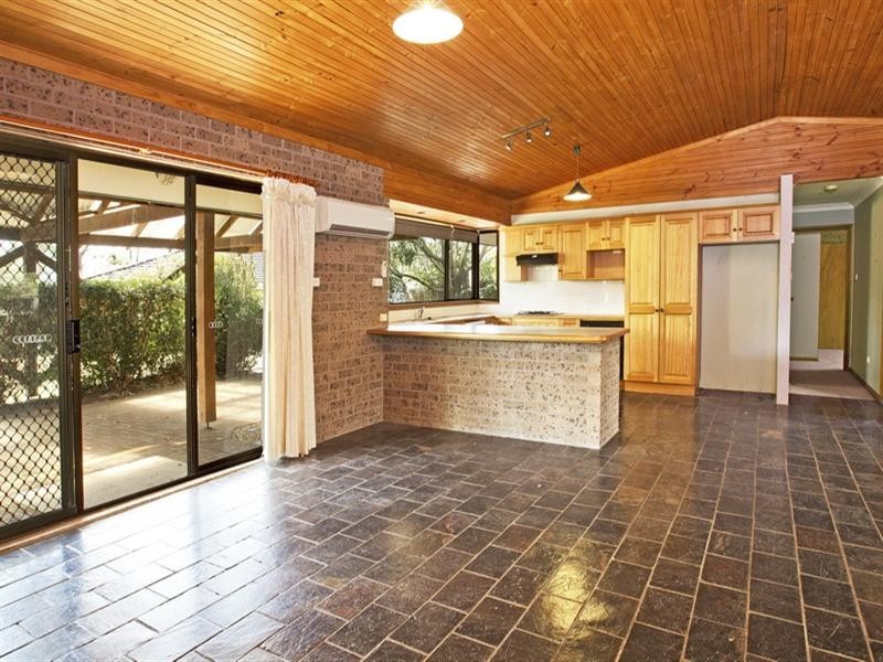 5 Mayfair Court, Bomaderry NSW 2541