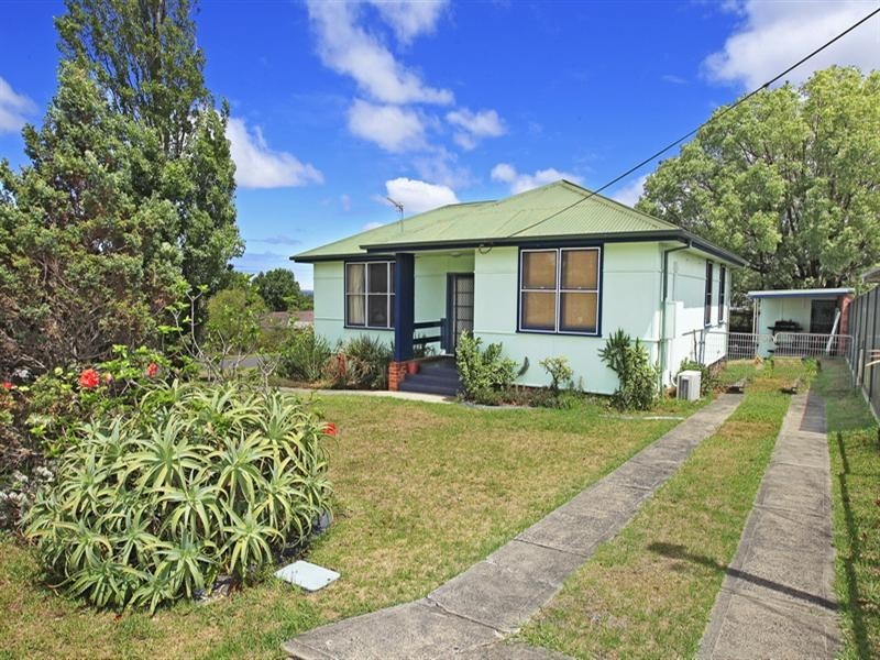 22 Tanang Street, Bomaderry NSW 2541
