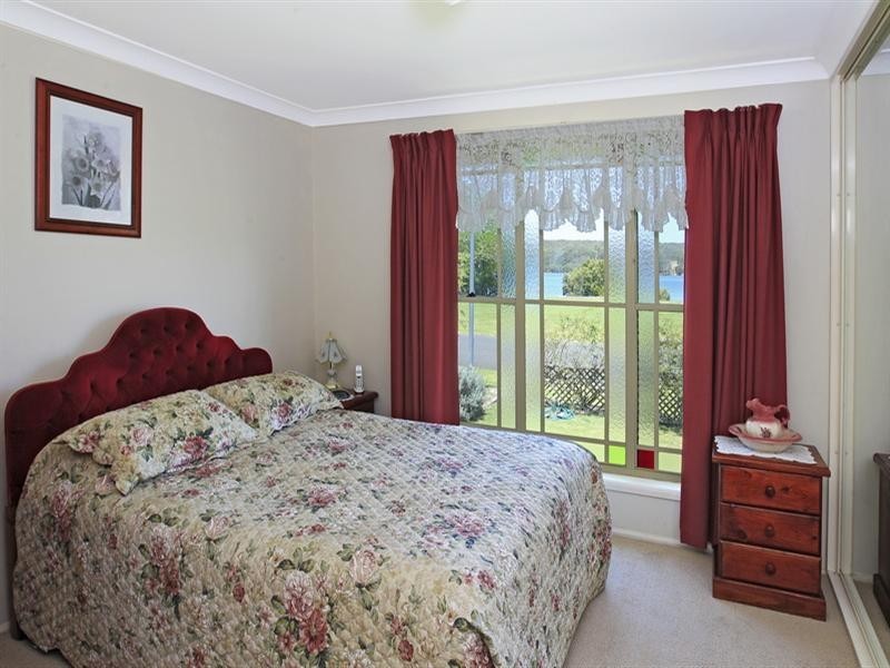 17 Crookhaven Drive, Greenwell Point NSW 2540