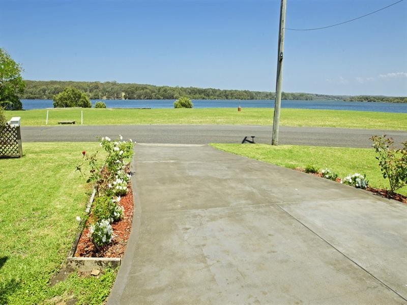 17 Crookhaven Drive, Greenwell Point NSW 2540