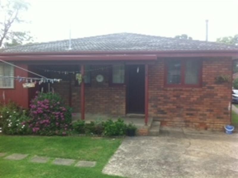 35 sampson Crescent, Bomaderry NSW 2541