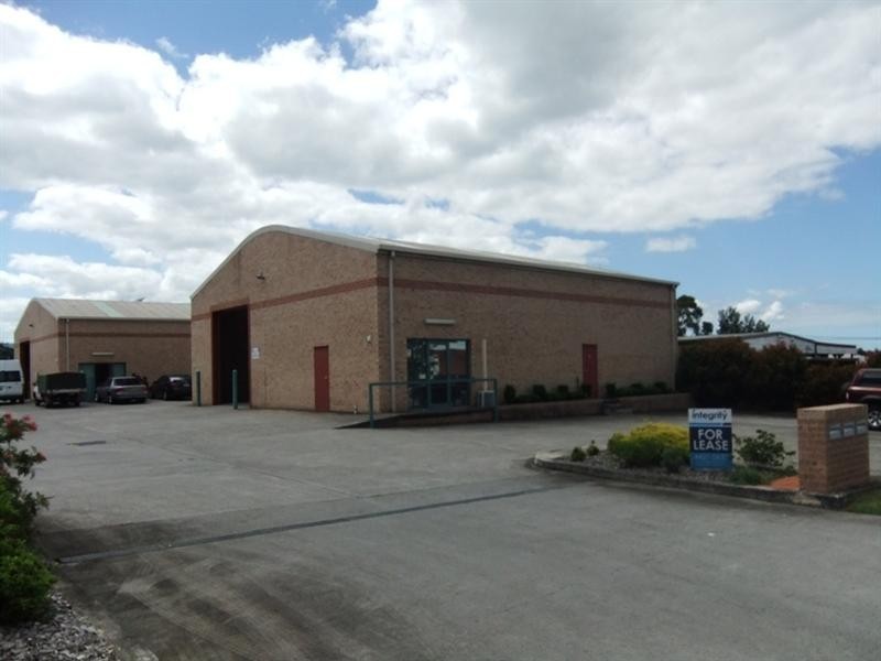 2/23 Concorde Way, Bomaderry NSW 2541