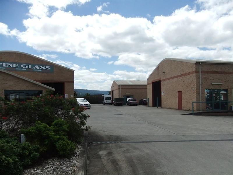 2/23 Concorde Way, Bomaderry NSW 2541