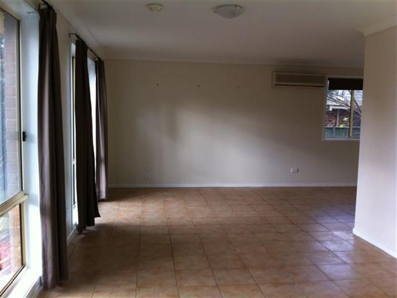 6 Isa Road, Worrigee NSW 2540