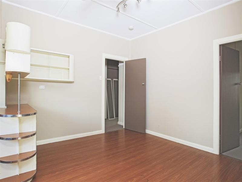 435 Princes Highway, Bomaderry NSW 2541