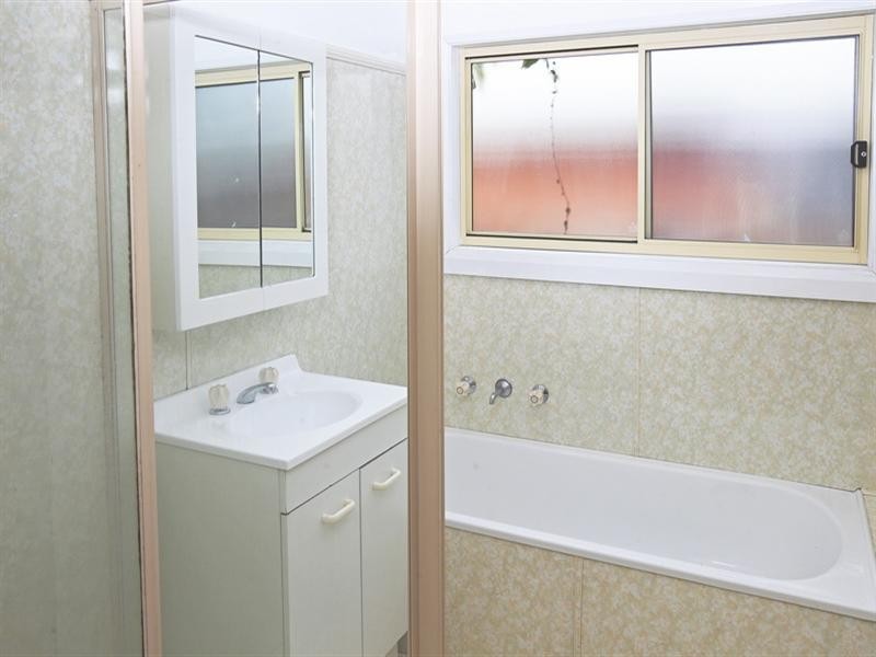435 Princes Highway, Bomaderry NSW 2541