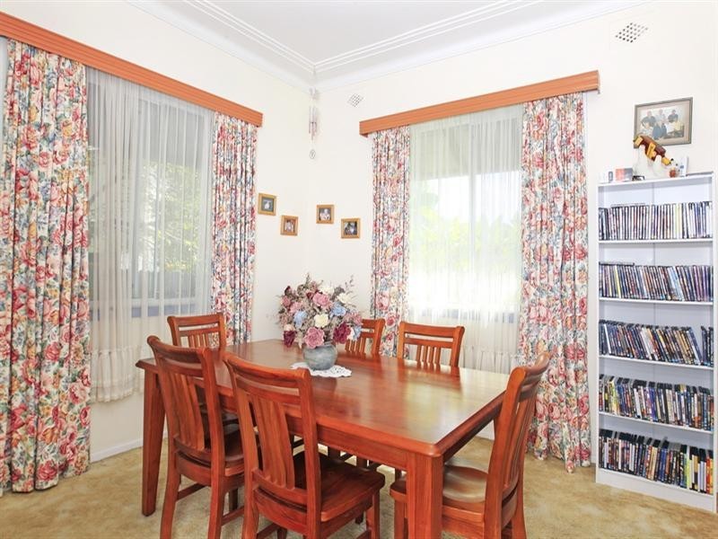 41 Mulgen Crescent, Bomaderry NSW 2541