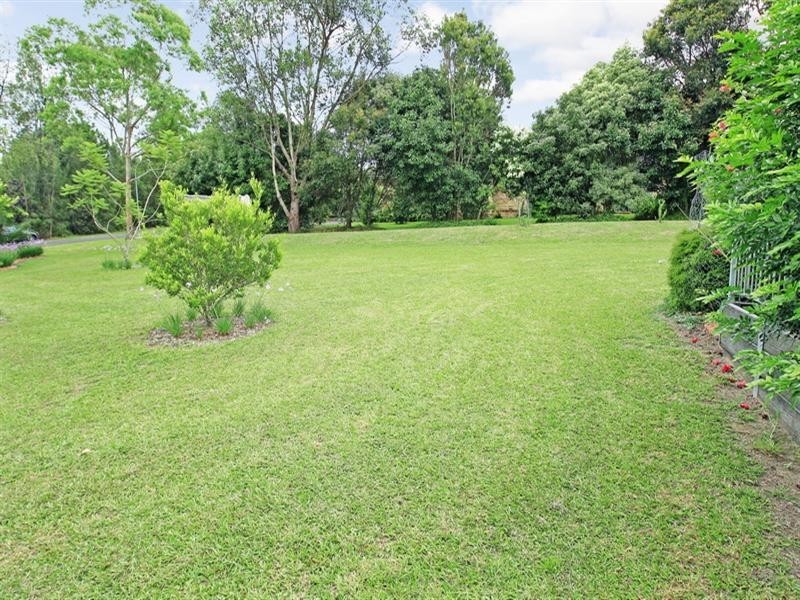 4 Jarara Place, Tapitallee NSW 2540