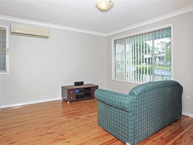 17 Tallayang Street, Bomaderry NSW 2541