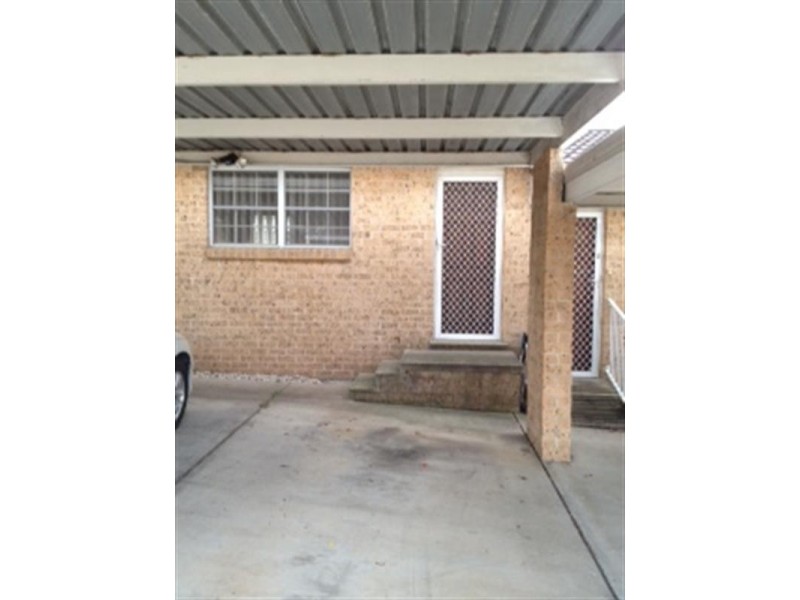 2/17 Coomea Street, Bomaderry NSW 2541