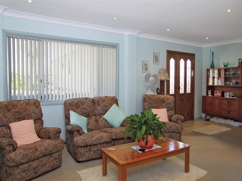 18 Bartlett Drive, Greenwell Point NSW 2540