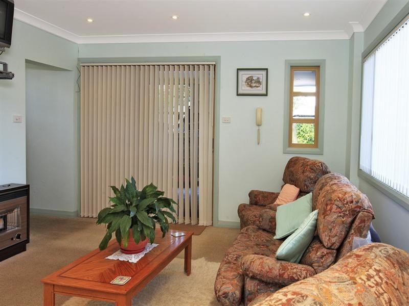 18 Bartlett Drive, Greenwell Point NSW 2540