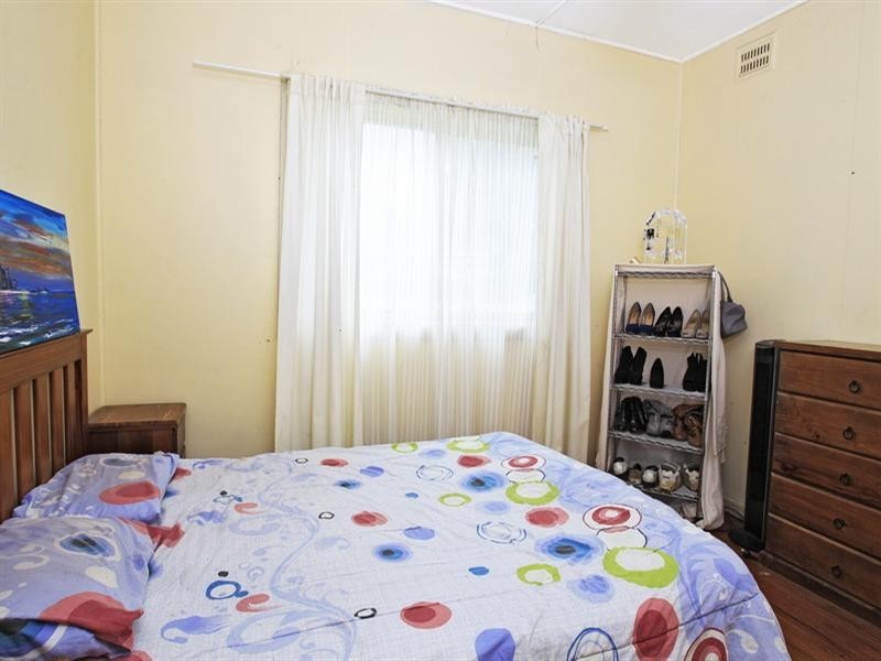 43 Albatross Road, Nowra NSW 2541