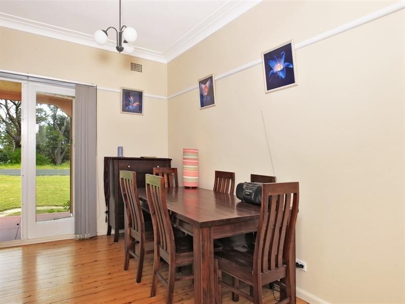 34 McIntosh Street, Shoalhaven Heads NSW 2535