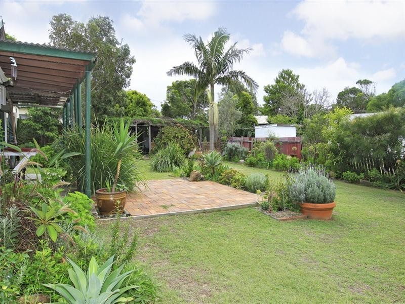 34 McIntosh Street, Shoalhaven Heads NSW 2535