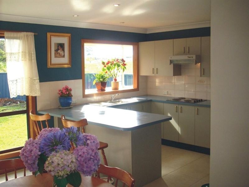 6 Robinsville Place, Sanctuary Point NSW 2540