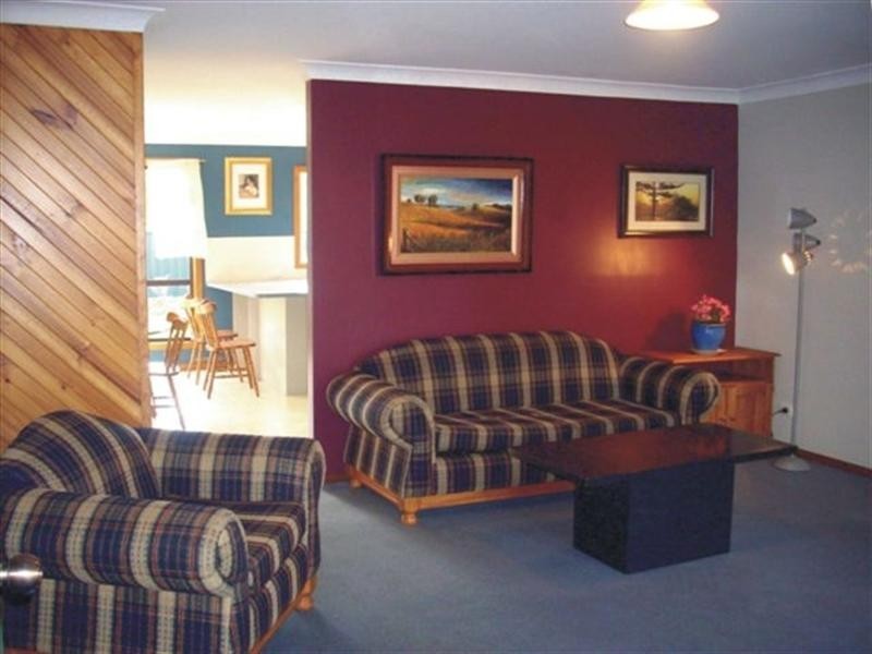 6 Robinsville Place, Sanctuary Point NSW 2540