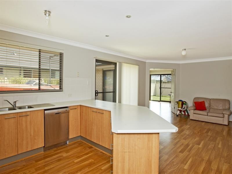 57 Sophia Road, Worrigee NSW 2540