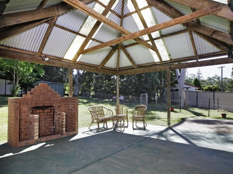 4 Folia Close, West Nowra NSW 2541