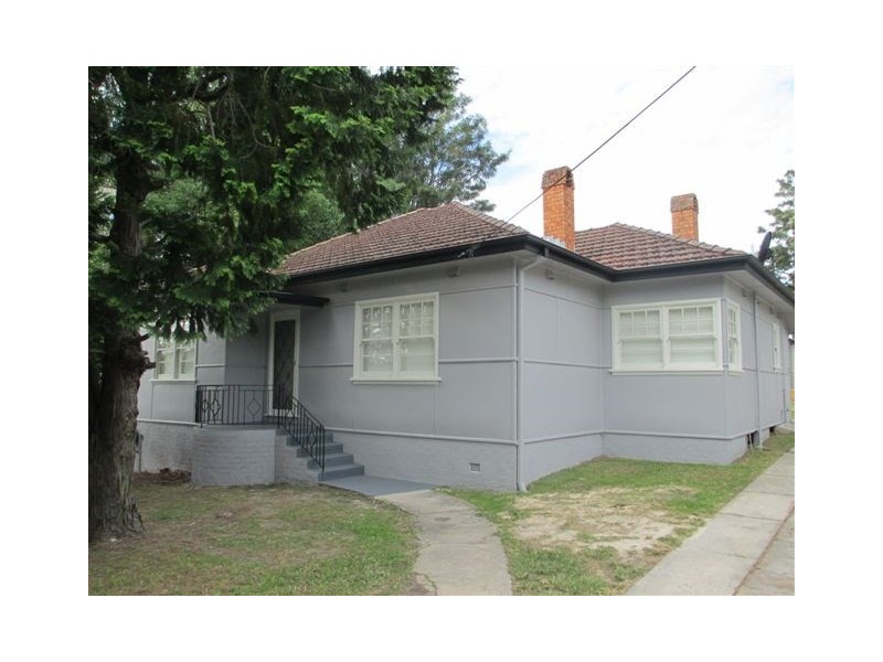 70 East Street, Nowra NSW 2541