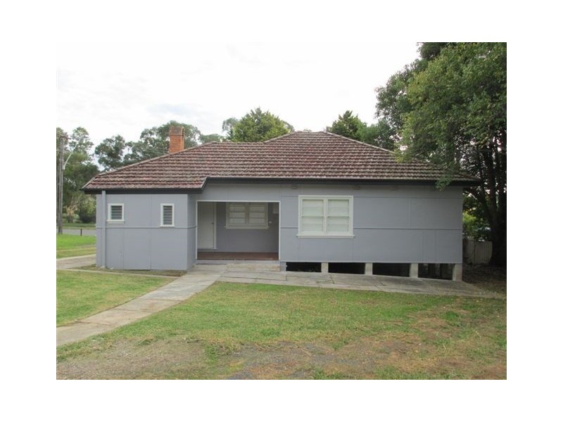 70 East Street, Nowra NSW 2541