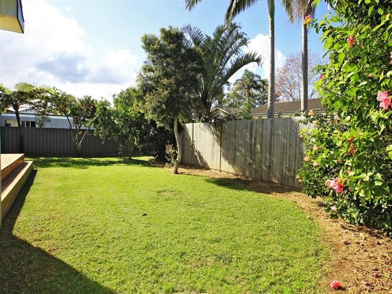 6 Lyrebird Drive, Nowra NSW 2541