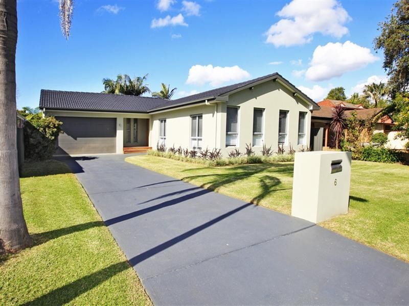 6 Lyrebird Drive, Nowra NSW 2541