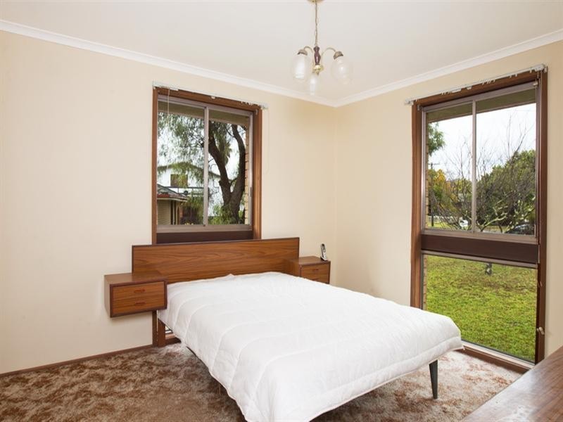 4 Camellia Grove, Bomaderry NSW 2541