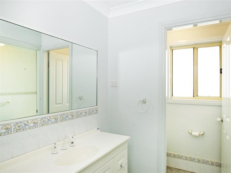 127 Warren Avenue, North Nowra NSW 2541