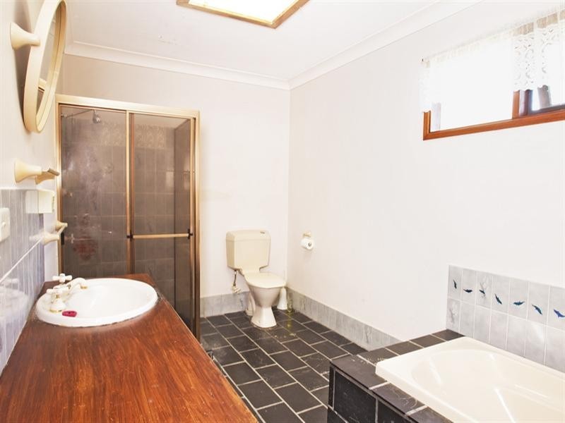 141 Meroo Road, Bomaderry NSW 2541