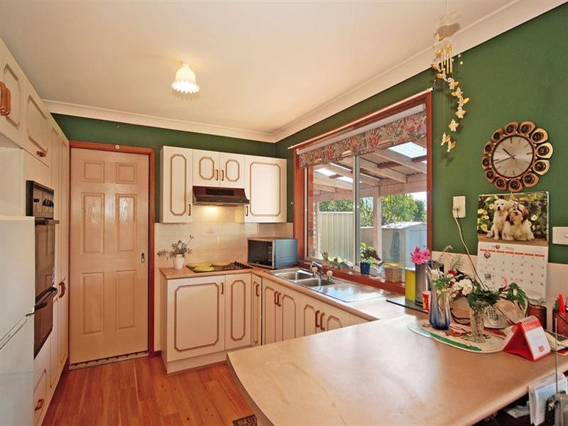 2/110 Lyndhurst Drive, Bomaderry NSW 2541