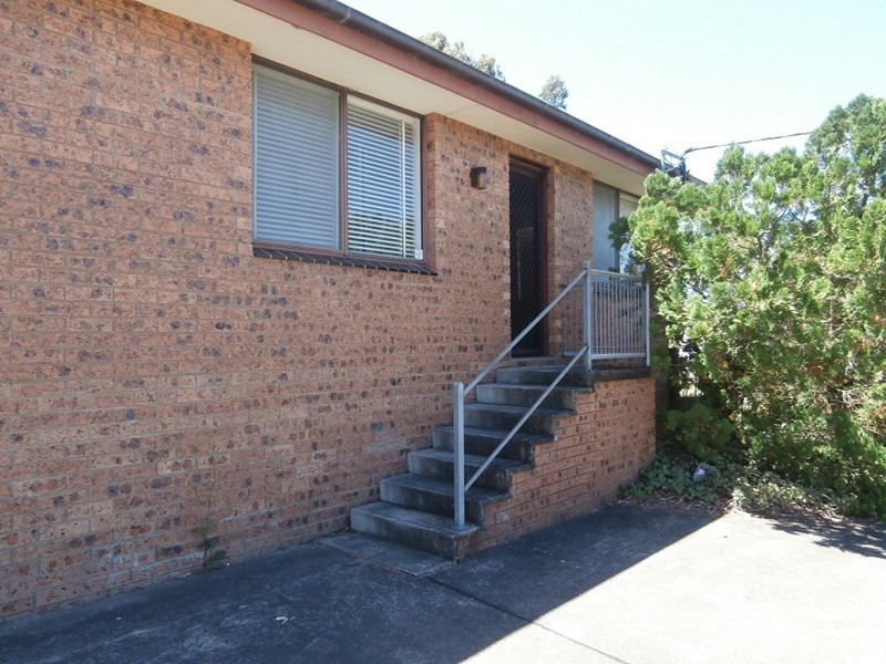 4/45 Brinawarr Street, Bomaderry NSW 2541