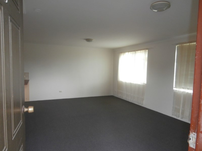 4/45 Brinawarr Street, Bomaderry NSW 2541