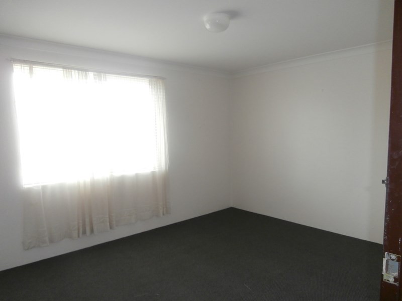 4/45 Brinawarr Street, Bomaderry NSW 2541