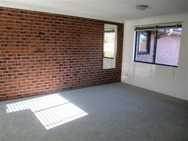 9/43-45 brinawarr Street, Bomaderry NSW 2541