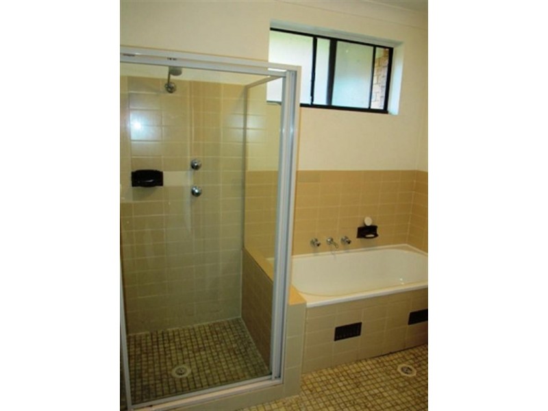 9/43-45 brinawarr Street, Bomaderry NSW 2541