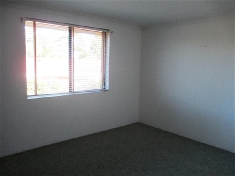 9/43-45 brinawarr Street, Bomaderry NSW 2541