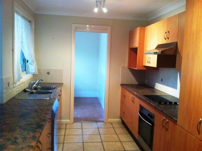 35 Robinia Way, Worrigee NSW 2540